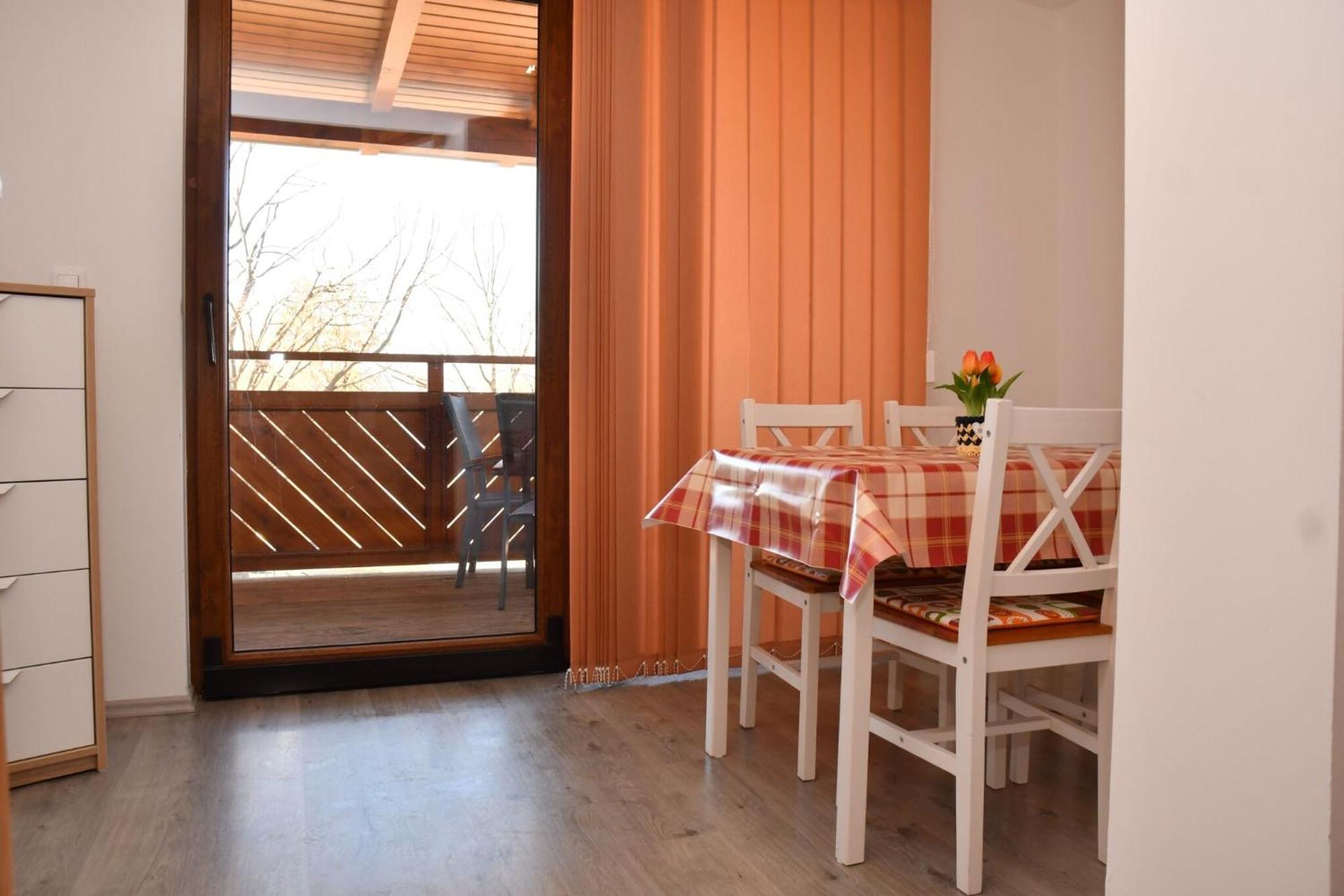 Foeveny Apartmanok Balatonfuzfo Luaran gambar